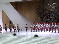 Hanno giurato: 28 Guardie svizzere (due dal Ticino) al servizio del papa