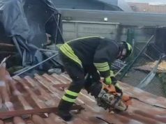 Uboldo (Varese): maltempo, “salta” il tetto di uno stabile, nessun ferito