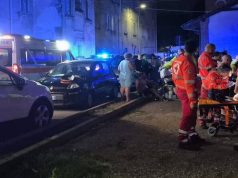 Lomazzo (Como), rogo nella notte: 70enne muore, sette tra feriti e intossicati
