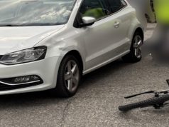 Roveredo: collisione tra bici e auto, traumi alla testa per un 66enne