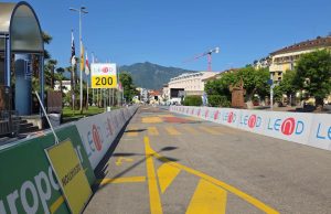 Locarno, caduta rovinosa al “Tour de Suisse” femminile. Colpa dell’asfalto?
