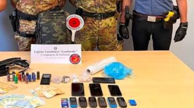 vergiate-droga-sequestro-arresti-220626-00001