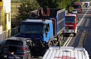 Frontale lungo la “Ticinese”, muore medico ospedaliero nel Varesotto