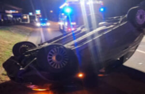 Brebbia (Varese): auto si ribalta nella notte, 22enne ferita ma non grave