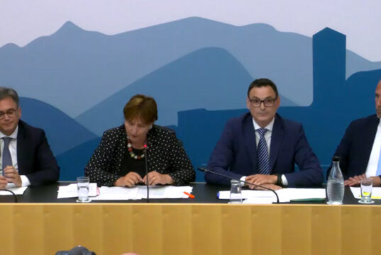 Governo, tutto ufficiale: Claudio Zali fuori, Marina Carobbio Guscetti presidente