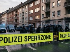 Basel im Ausnahmezustand: Wasserwerfer, Tränengas und Dach-Drama nach Krawallnacht!
