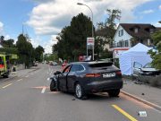 Männedorf: 18-jähriger Autofahrer überholt trotz Gegenverkehr, 74-jährige bezahlt mit ihrem Leben